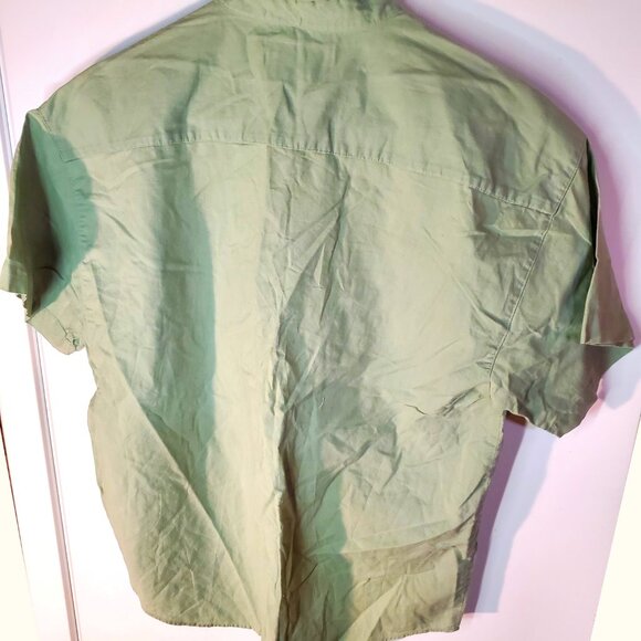 Sage Green Button Down shirt size M - Picture 2 of 4